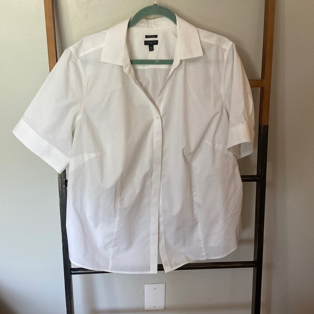 Talbots wrinkle Resistant top